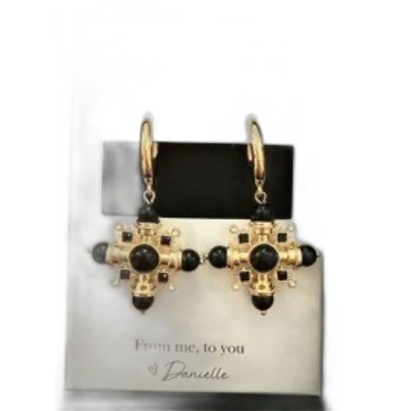 We Wore  What Black And Gold Pendant Earrings New in the box - Picture 4 of 4